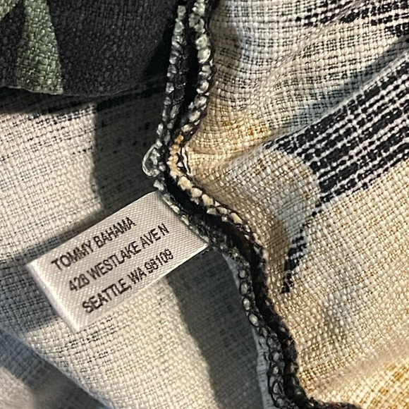 Tommy Bahama Black and Yellow Floral Shirt 100% silk - Picture 6 of 8